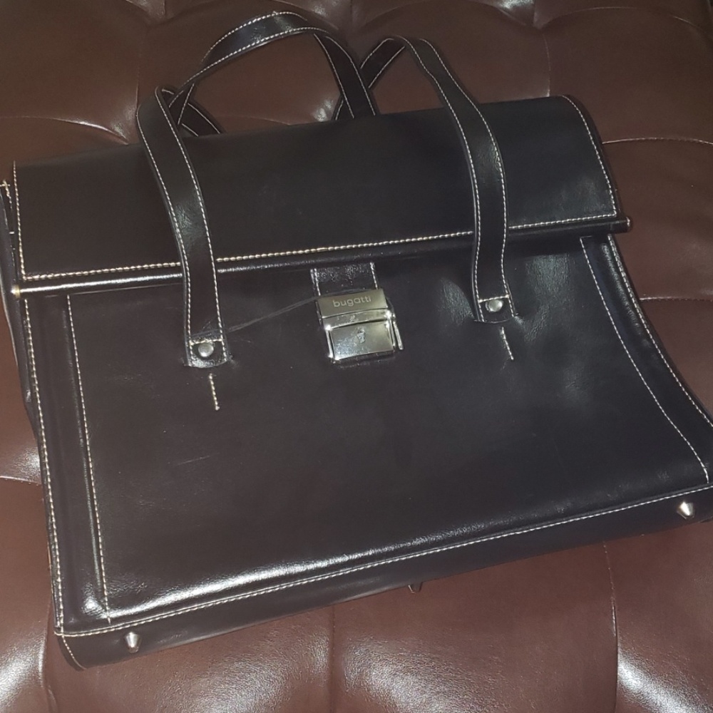 Bugatti laptop bag
